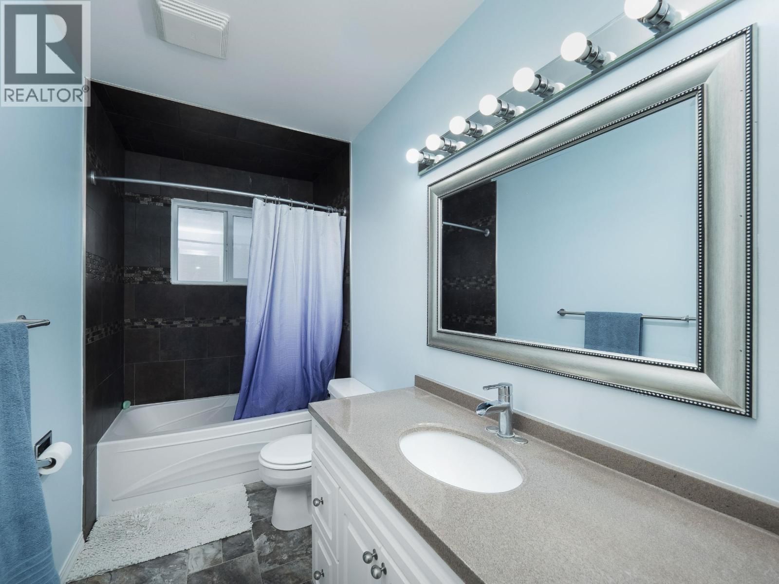 3054 POYNER CRESCENT Image 13