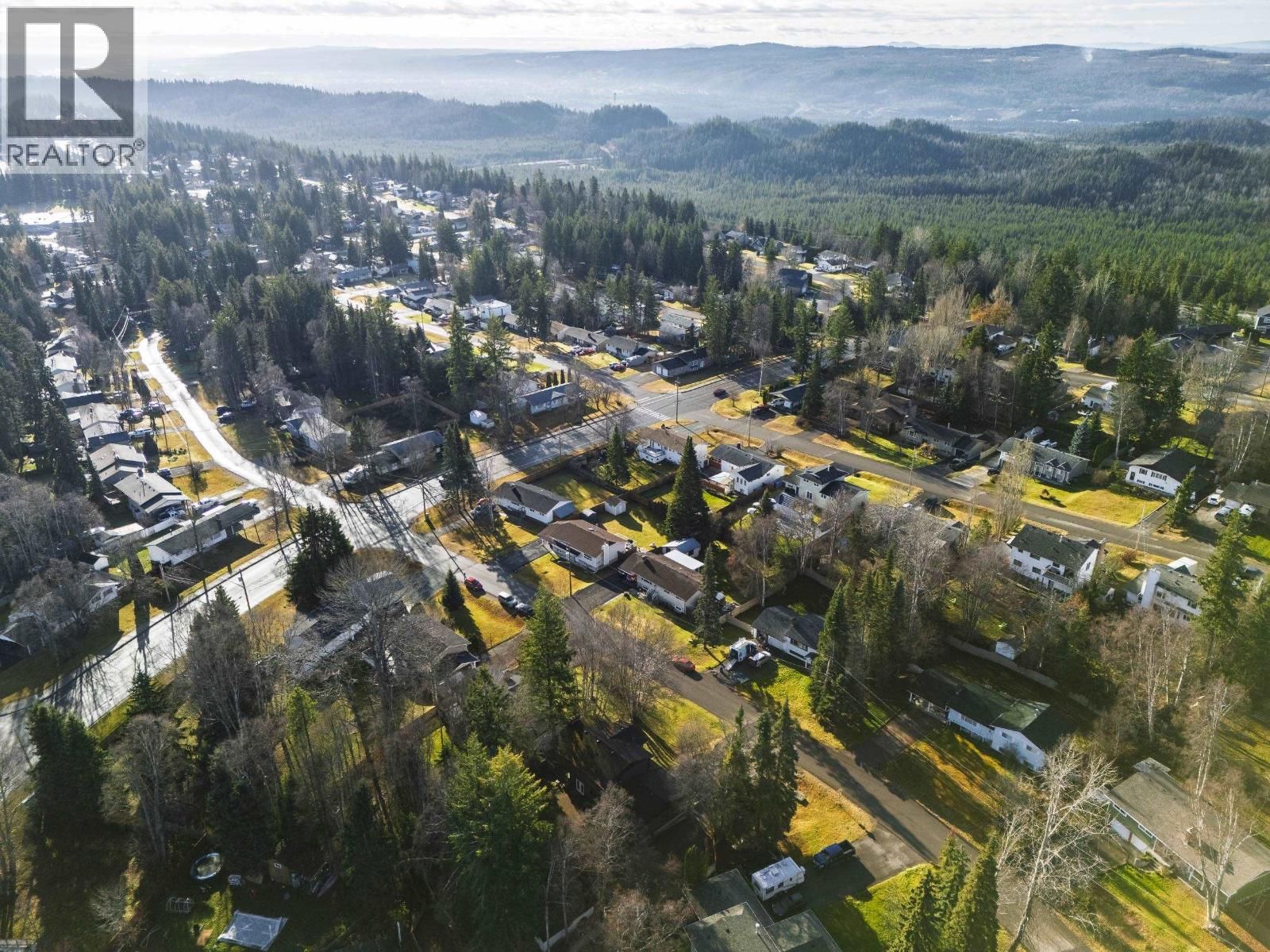 3054 POYNER CRESCENT Image 25