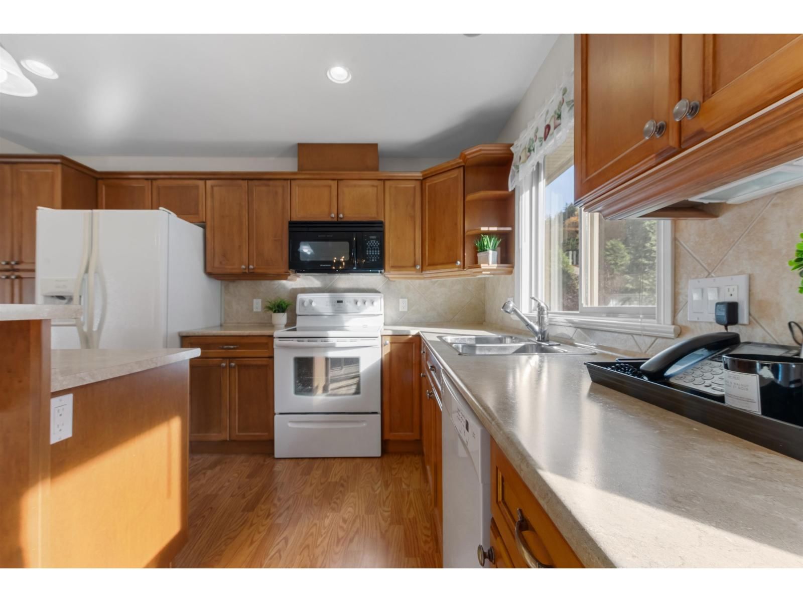 194 - 46000 THOMAS ROAD Image 7