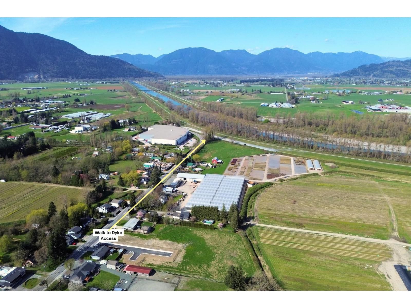 4 - 4520 NO 3 ROAD Image 6