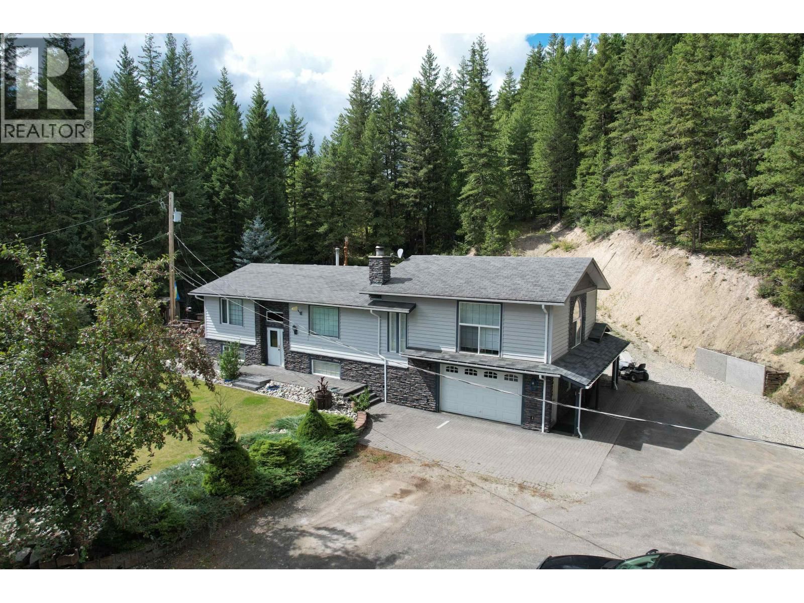4487 DICK Road, Quesnel, British Columbia V2J 6W9