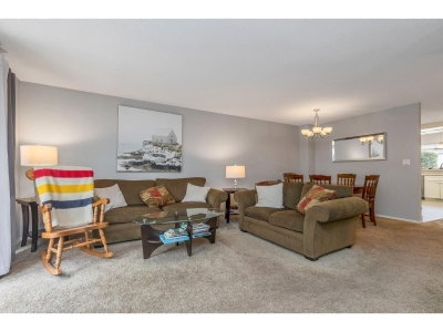 2023 WINFIELD Drive | Abbotsford British Columbia | Slide Image Fifteen