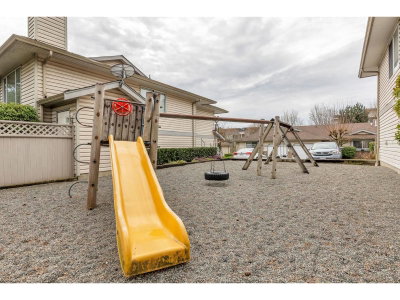 2023 WINFIELD Drive | Abbotsford British Columbia | Slide Image Thirty-seven