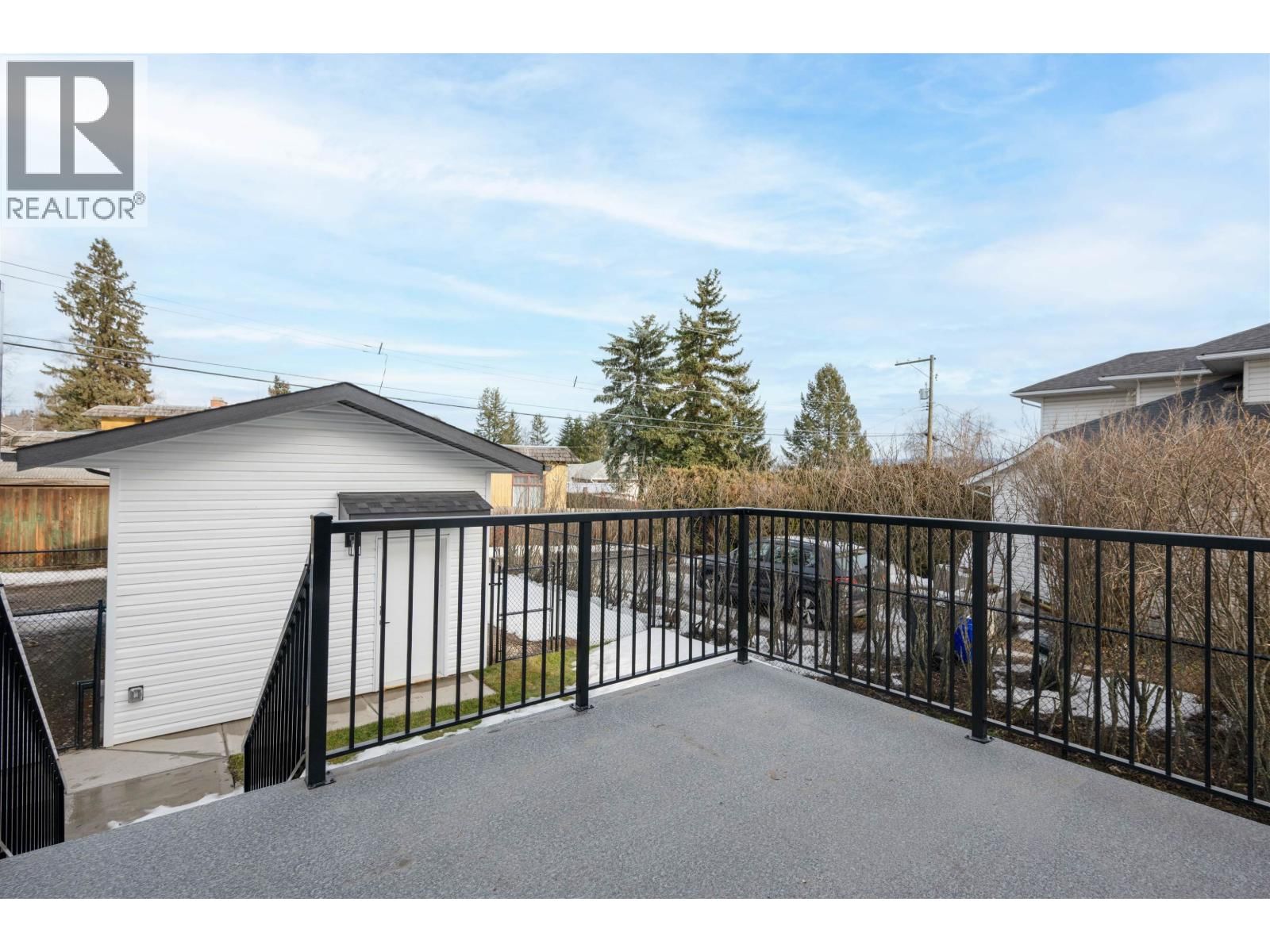 1980 12TH AVENUE Image 32