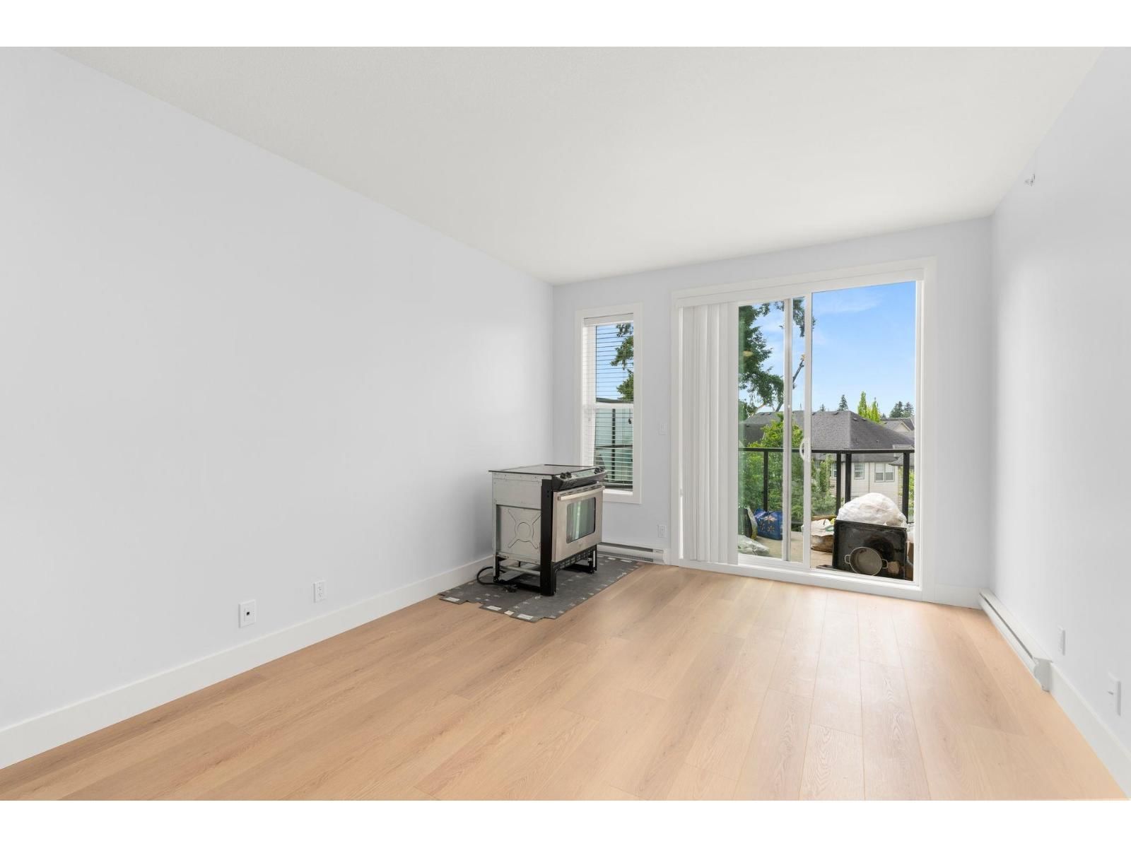 412 - 15956 86A AVENUE Image 14