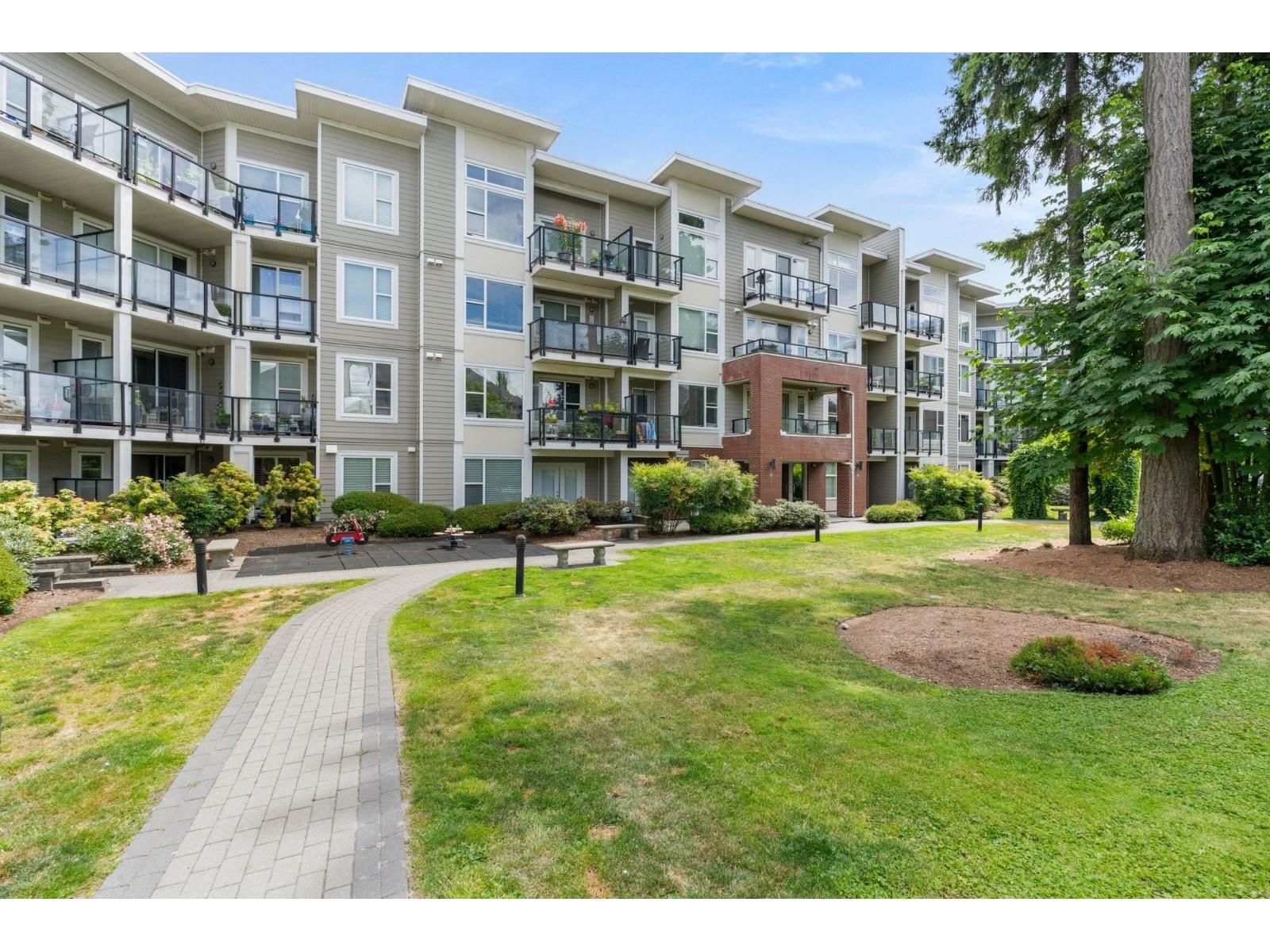 412 - 15956 86A AVENUE Image 31