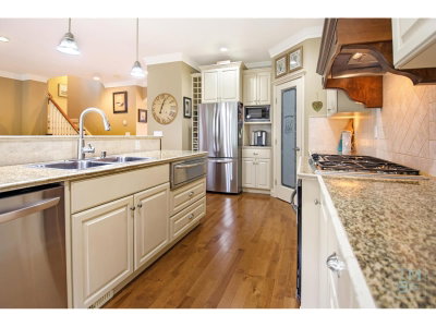 35778 MARSHALL Road | Abbotsford British Columbia | Slide Image Six