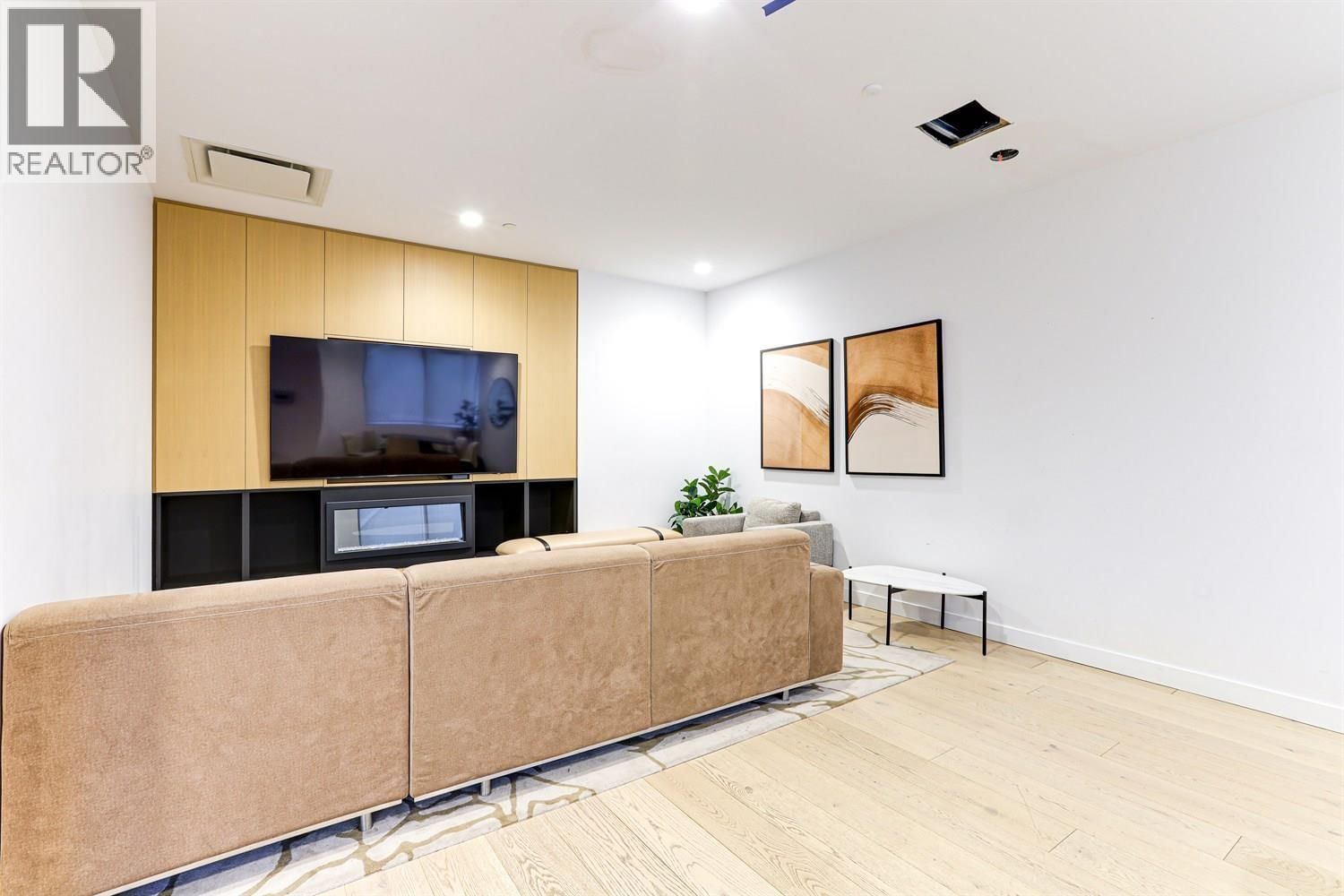 4406 - 6000 MCKAY AVENUE Image 27