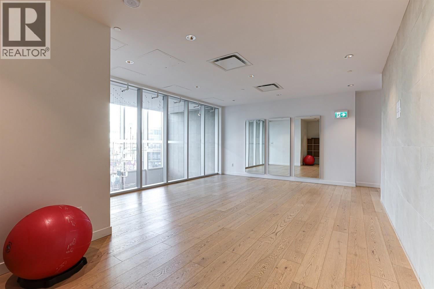 4406 - 6000 MCKAY AVENUE Image 31