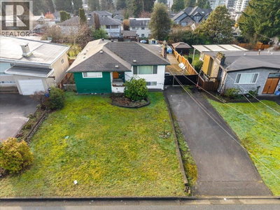 518 APPIAN Way | Coquitlam British Columbia | Slide Image Two