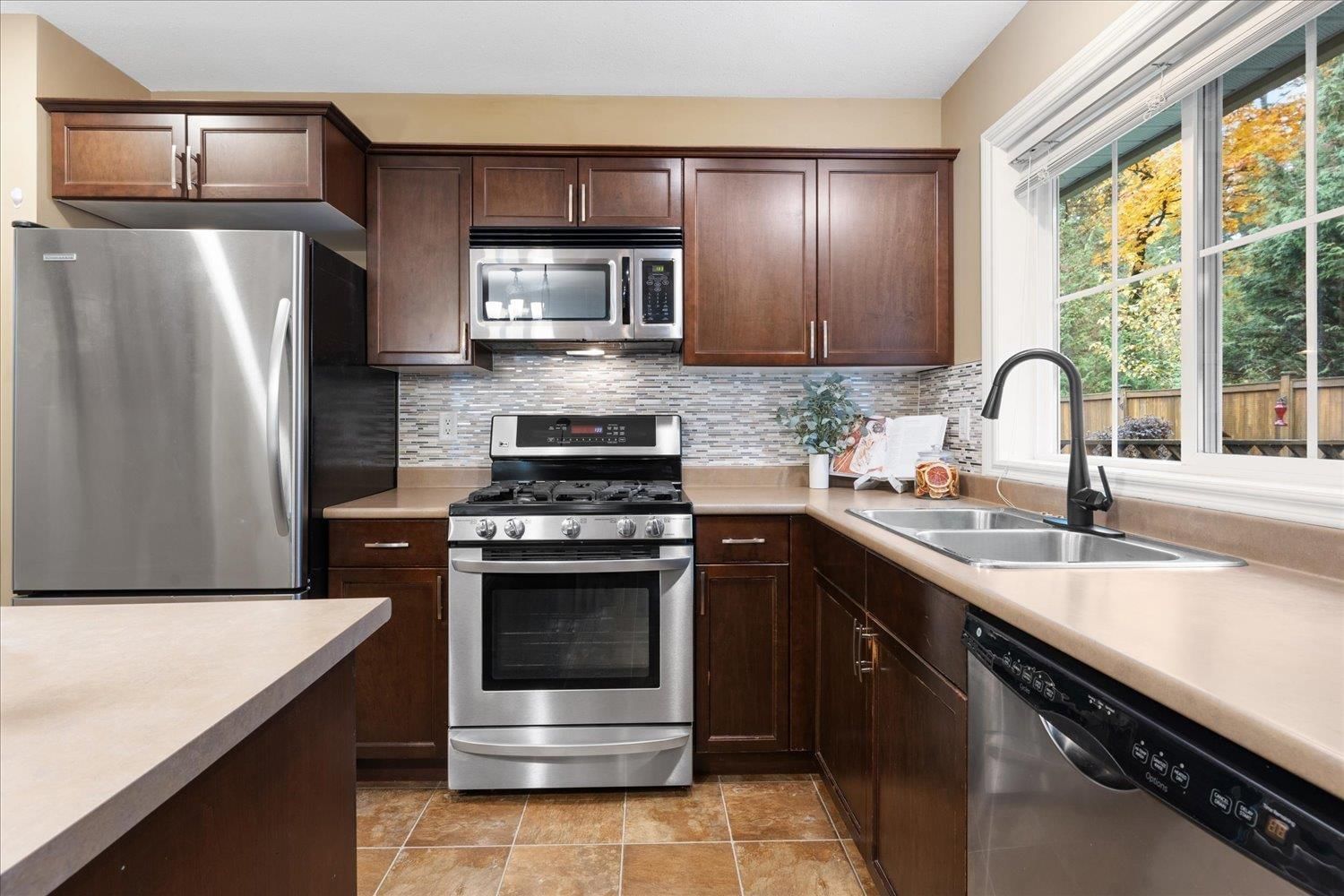 28 - 1175 7TH AVENUE Image 12