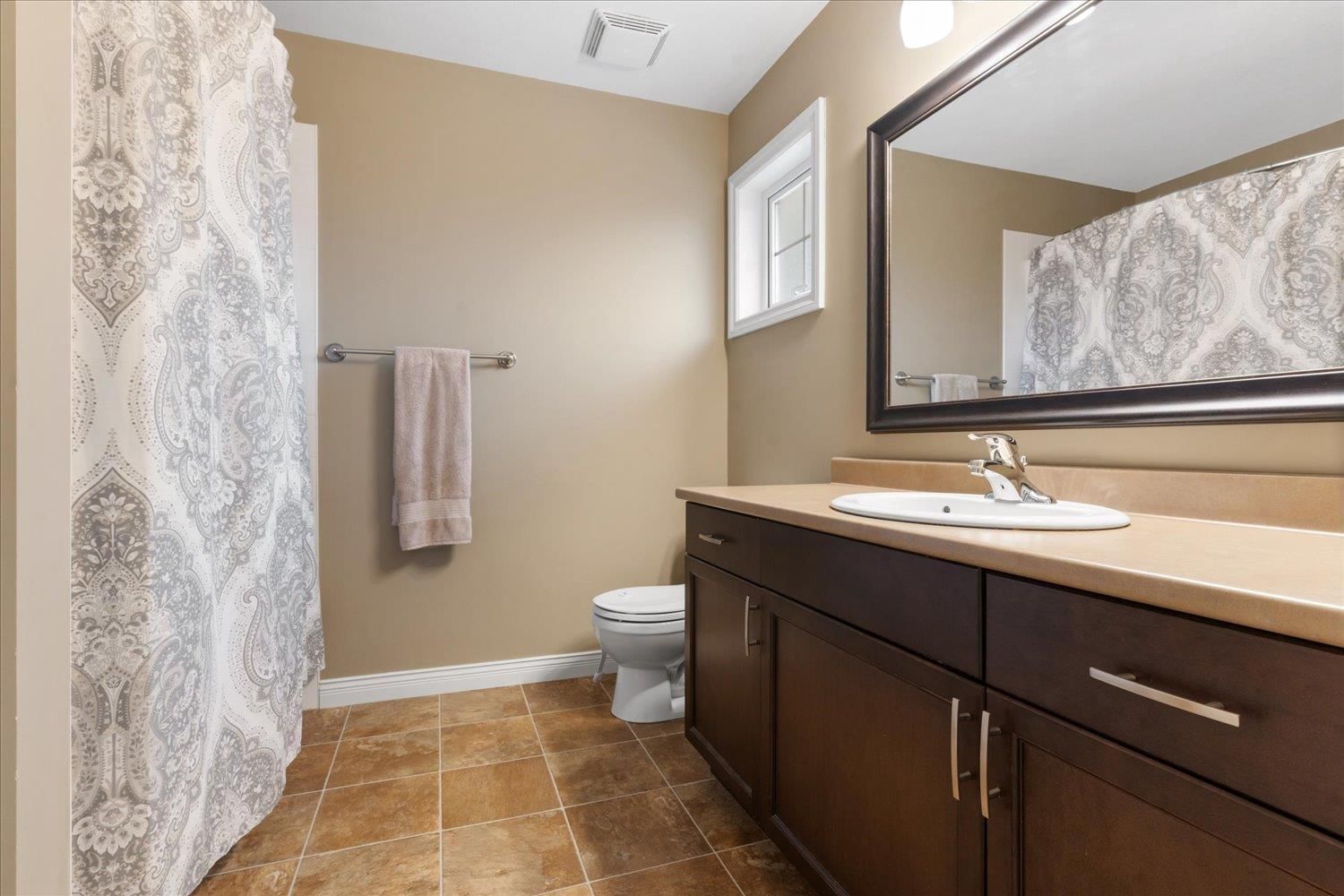 28 - 1175 7TH AVENUE Image 21