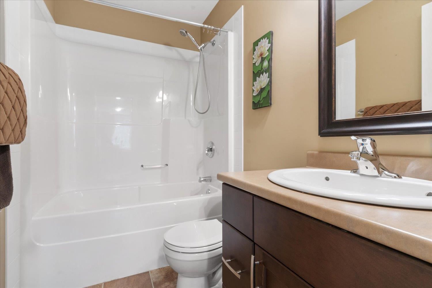 28 - 1175 7TH AVENUE Image 23