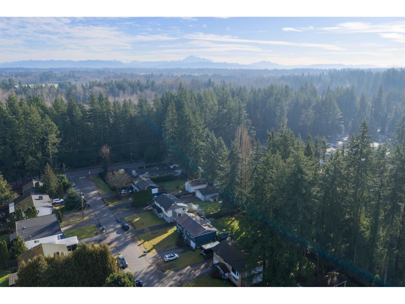 20754 39A AVENUE Image 35