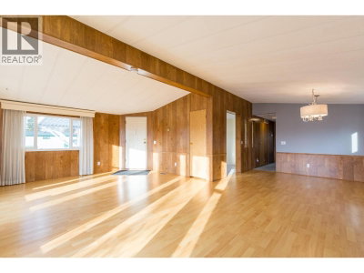 145 KING EDWARDS Street | Coquitlam British Columbia | Slide Image Nine