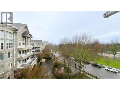 5888 DOVER Crescent | Richmond British Columbia | Slide Image Three