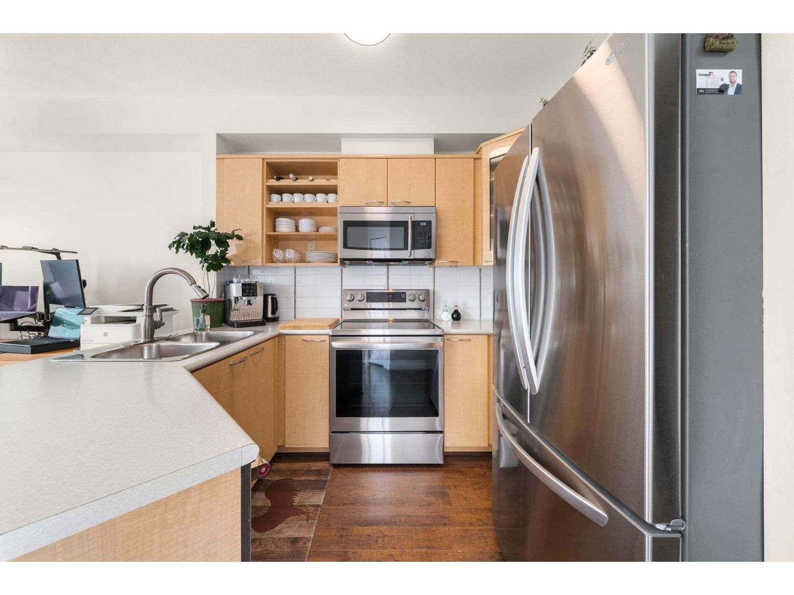 41 - 2678 KING GEORGE BOULEVARD Image 11