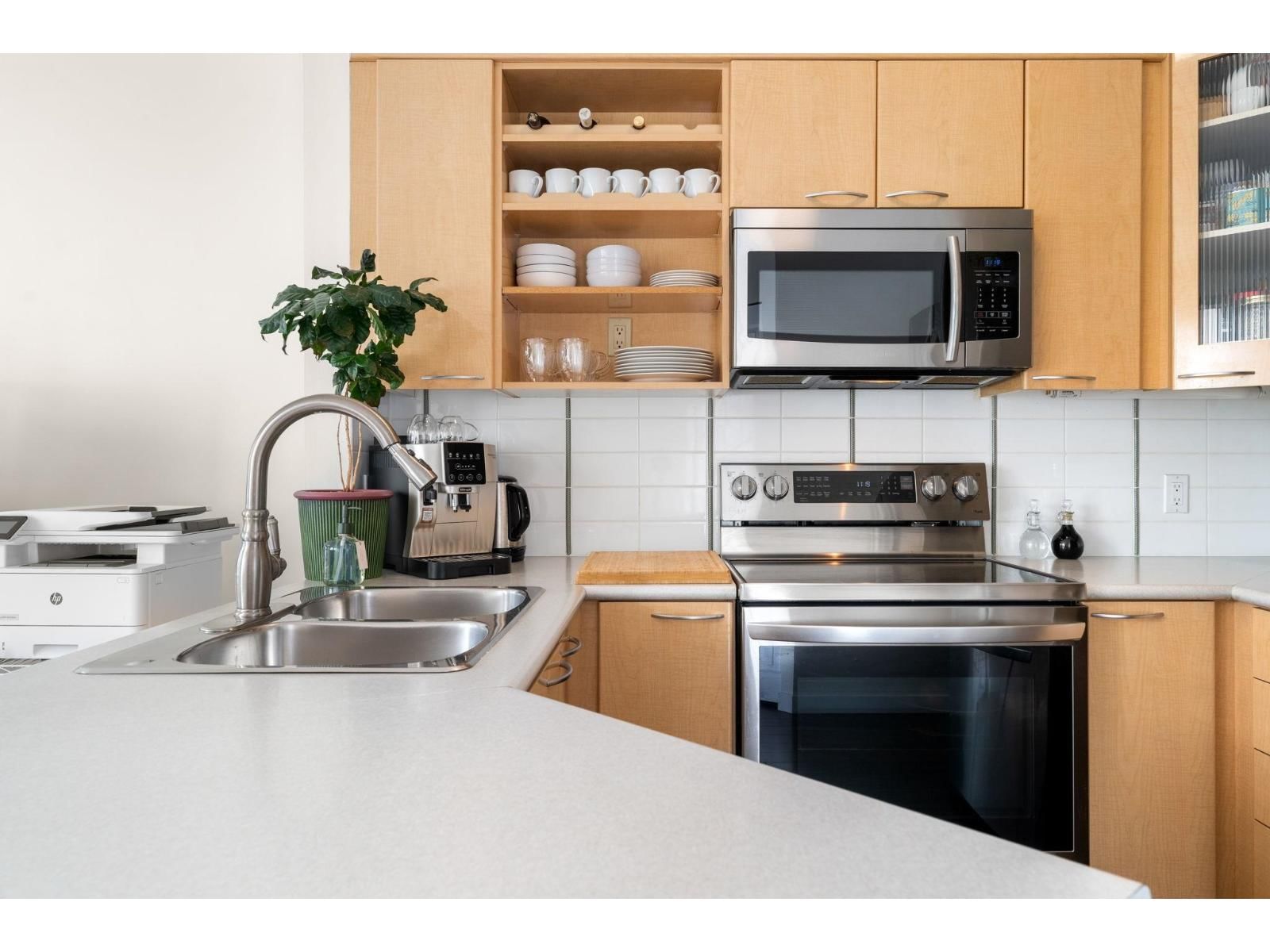 41 - 2678 KING GEORGE BOULEVARD Image 12