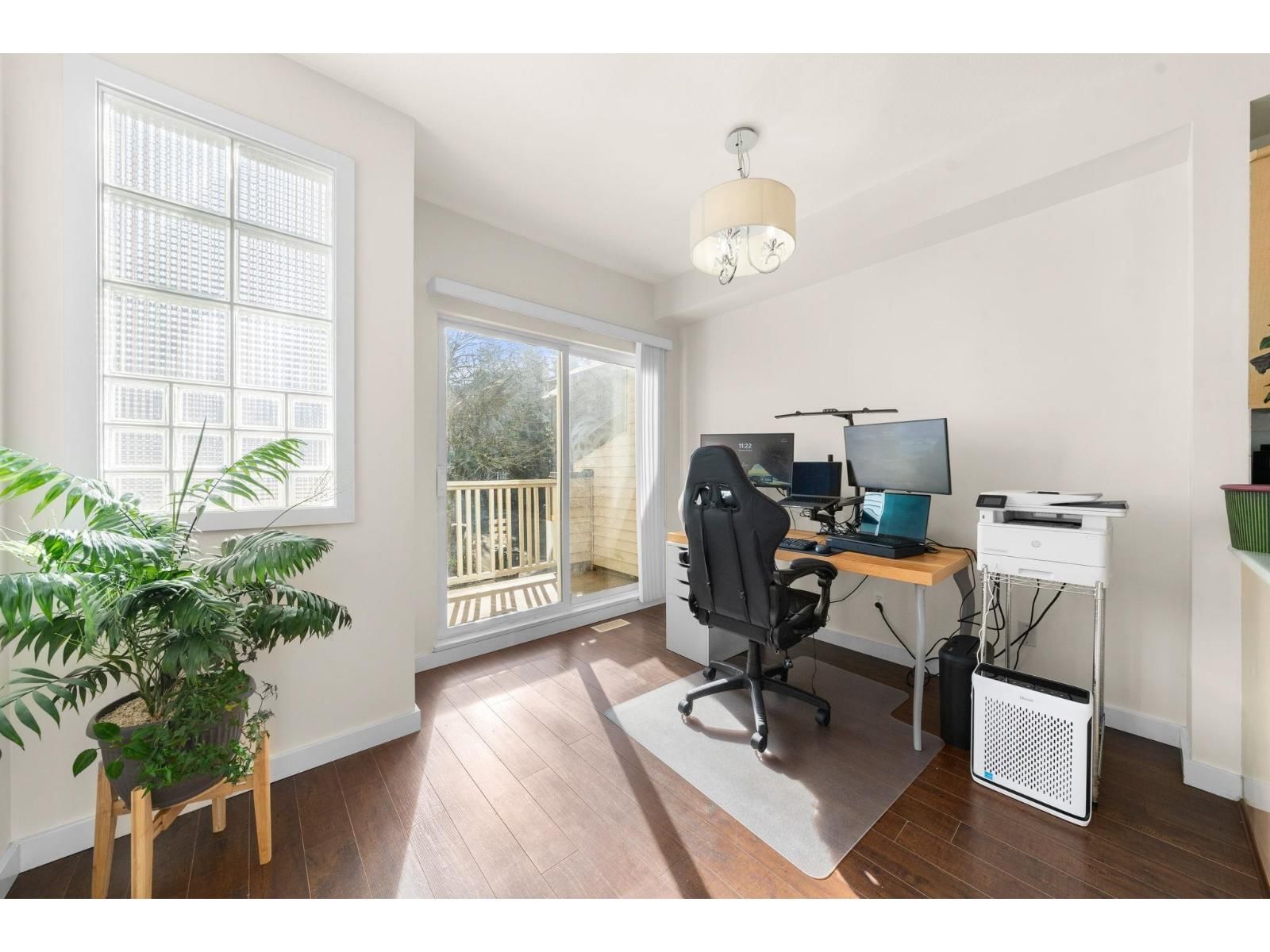 41 - 2678 KING GEORGE BOULEVARD Image 16