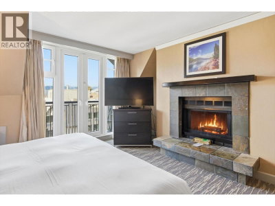 4050 WHISTLER Way | Whistler British Columbia | Slide Image Seventeen