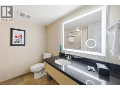 4050 WHISTLER Way | Whistler British Columbia | Slide Image Nine