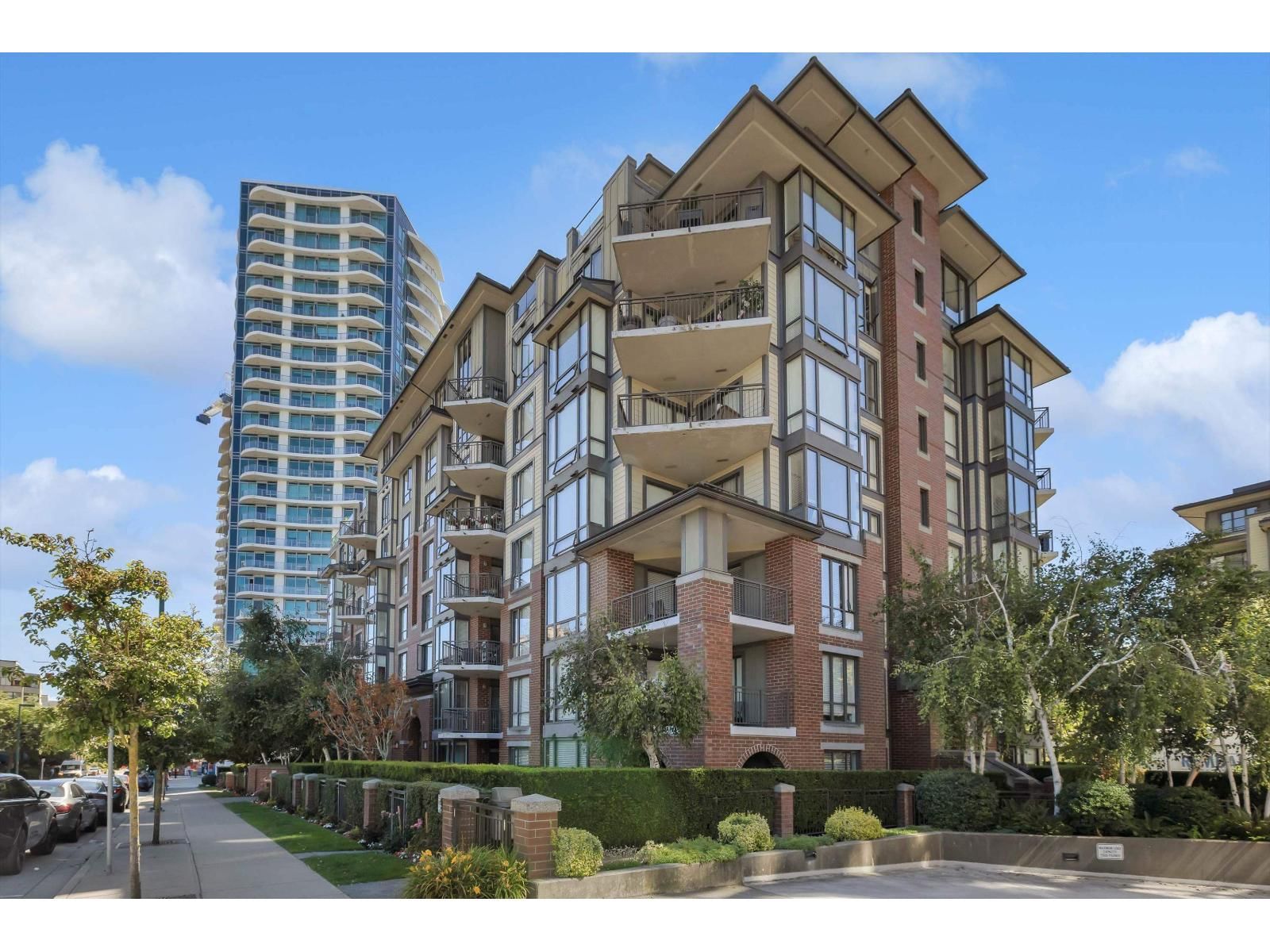 1551 FOSTER Street, White Rock, British Columbia V4B 5M1