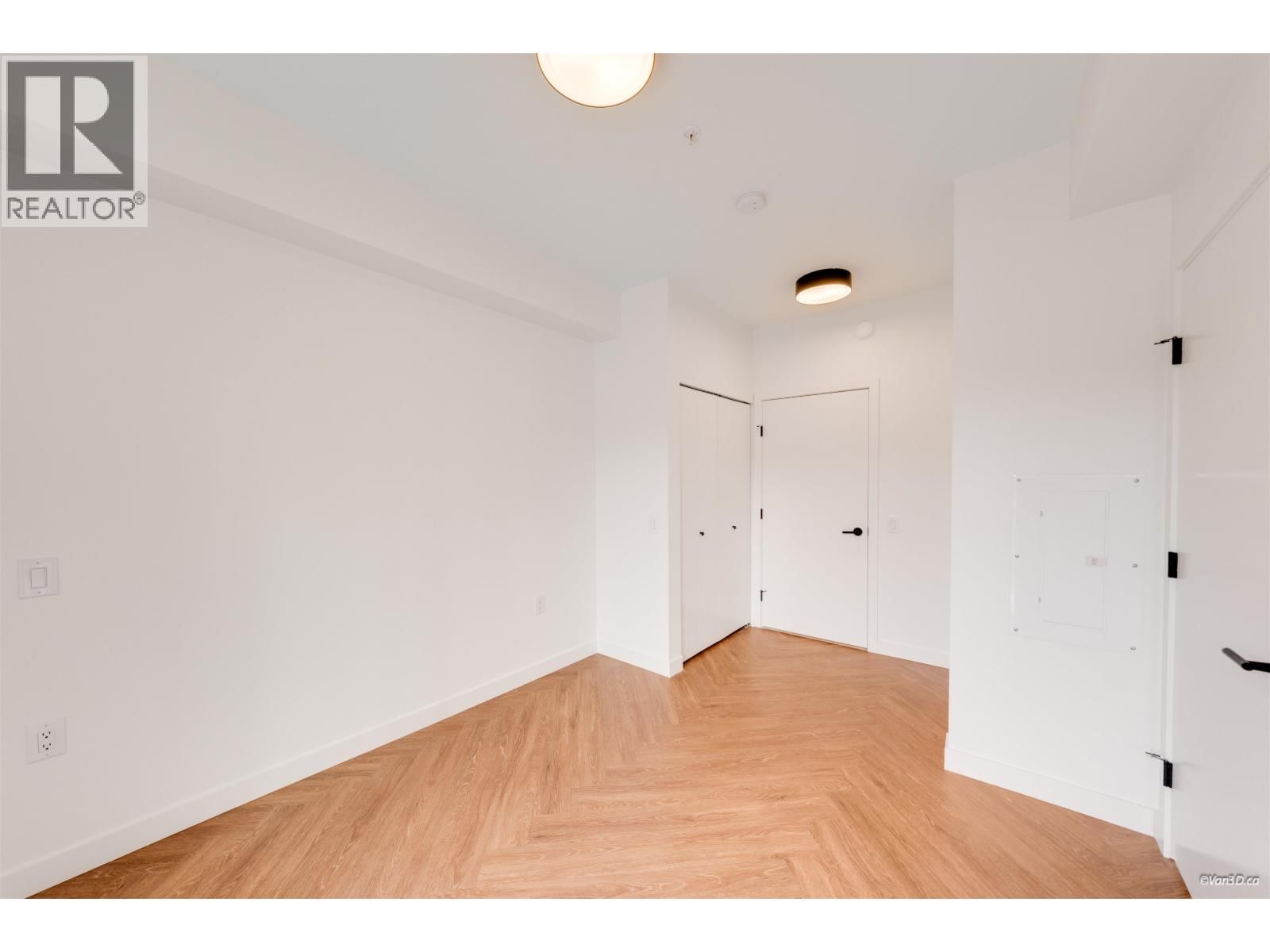 505 - 3229 ST JOHNS STREET Image 21