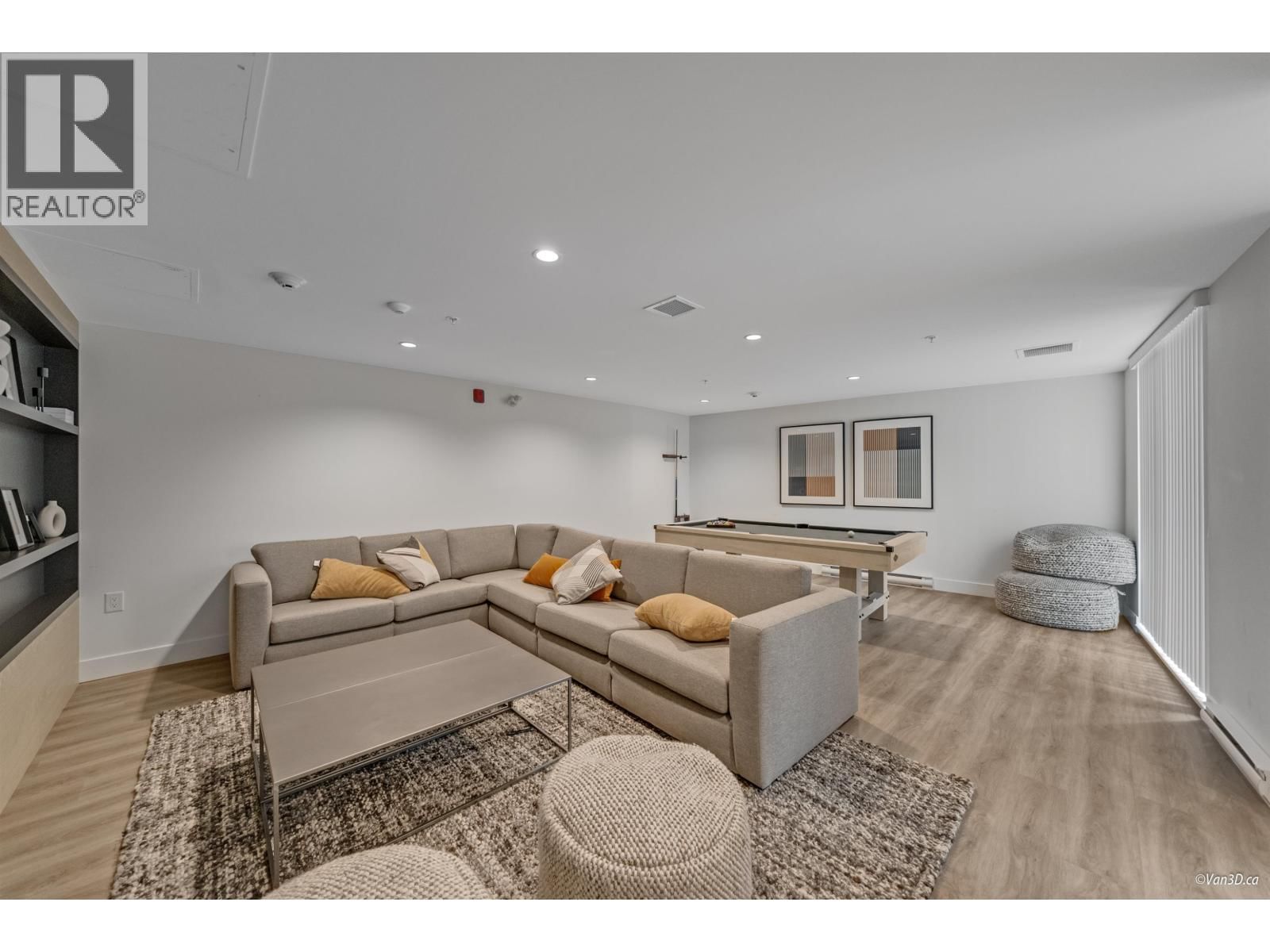 505 - 3229 ST JOHNS STREET Image 32