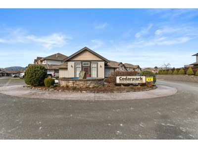 6449 BLACKWOOD Lane | Chilliwack British Columbia | Slide Image Two
