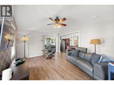5405 CHAMBERLAYNE Avenue | Delta British Columbia | Slide Image Eleven