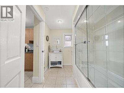 5405 CHAMBERLAYNE Avenue | Delta British Columbia | Slide Image Thirty