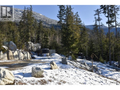 9325 WARBLER Way | Whistler British Columbia | Slide Image Three