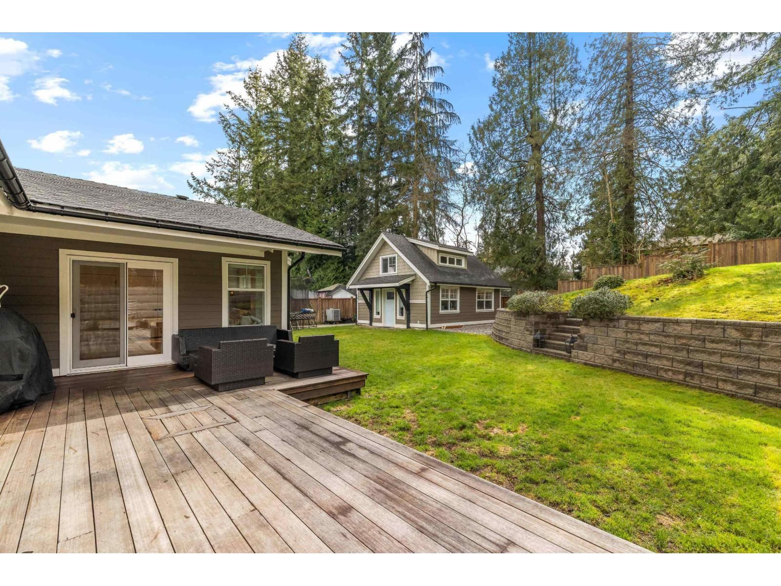 20492 43 AVENUE Image 27