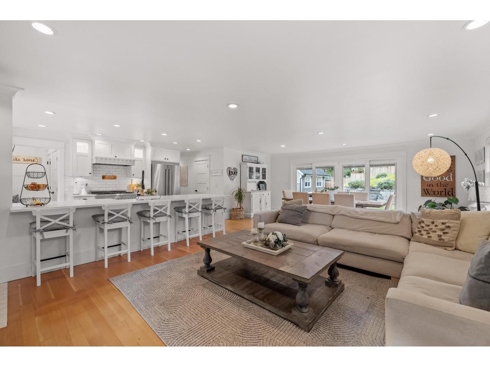 20492 43 AVENUE Image 5