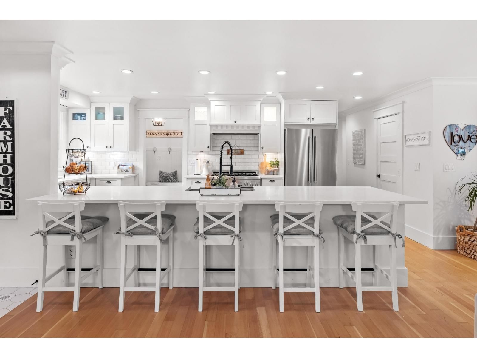 20492 43 AVENUE Image 8