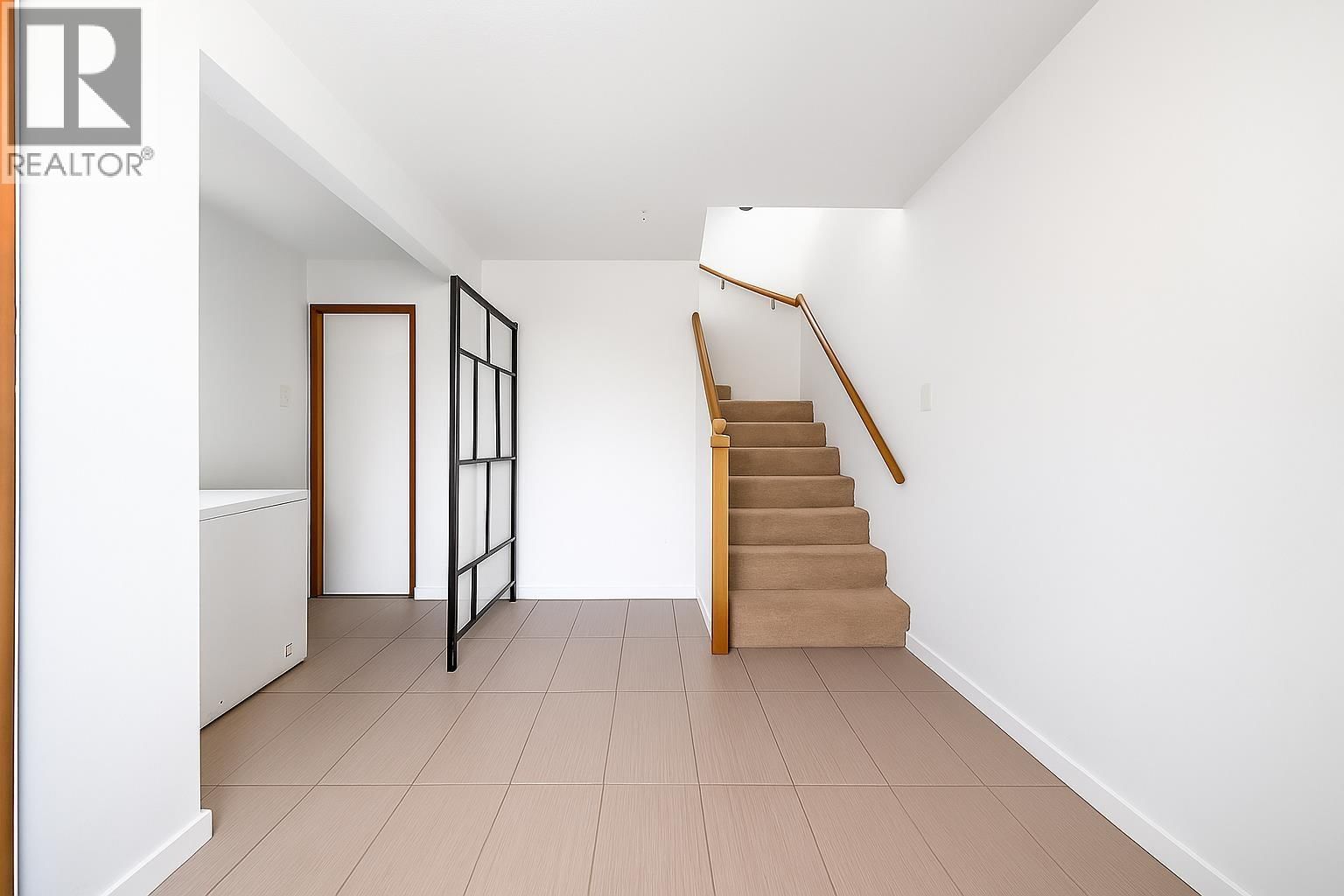 3003 SUNNYHURST ROAD Image 2