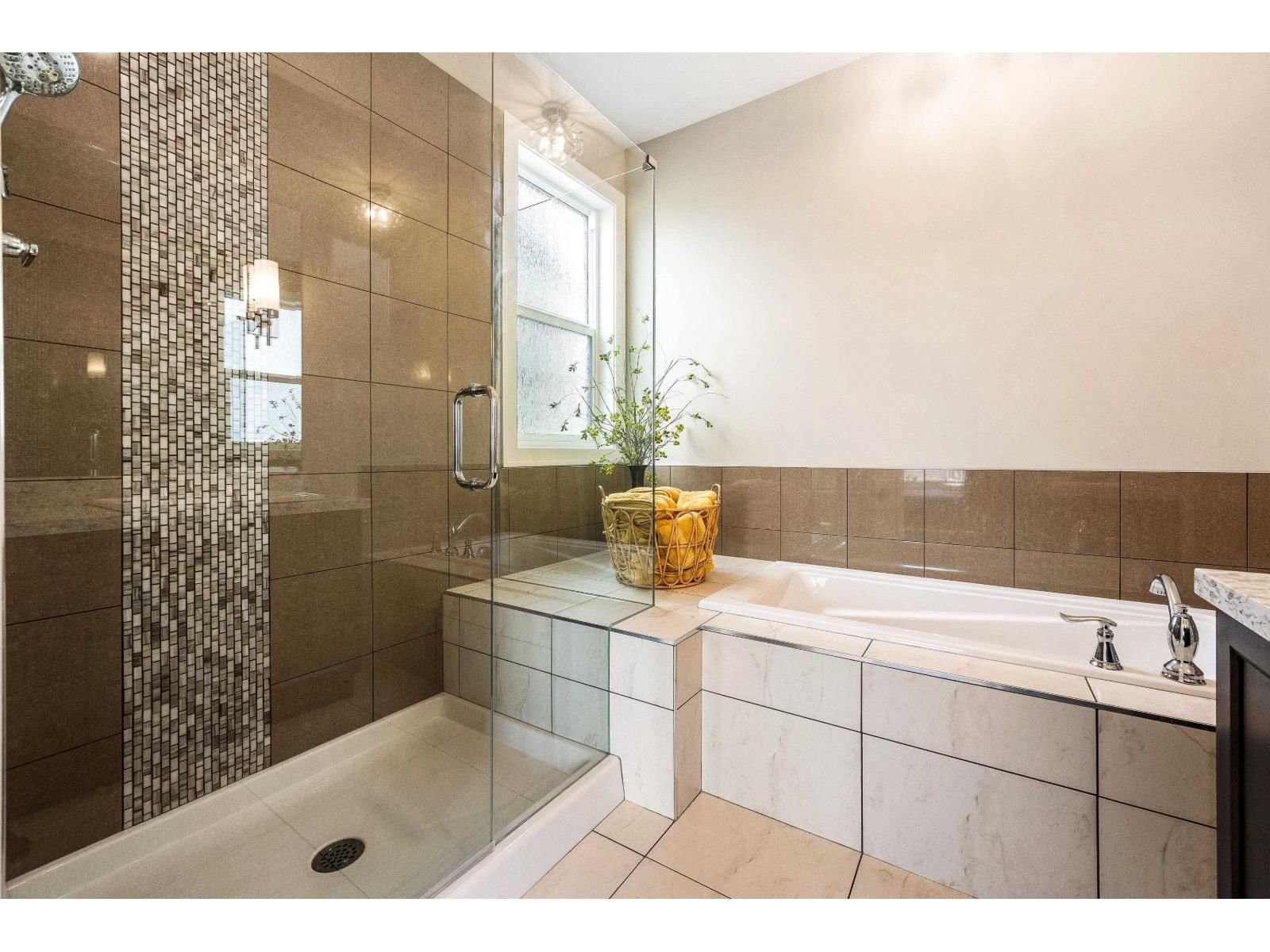 1306 STROMDAHL PLACE Image 21