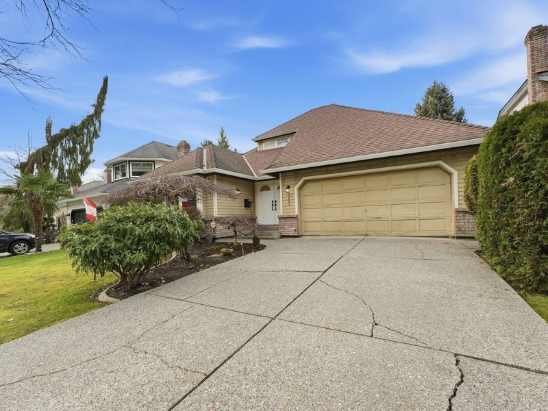 12201 NORTHPARK Crescent, Surrey, V3X2B2 | Image 2