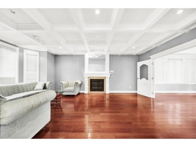35632 EAGLE VIEW Place | Abbotsford British Columbia | Slide Image Three