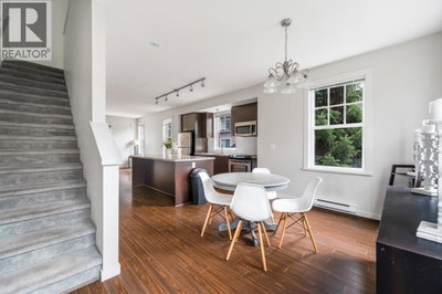 102 FRASER Street | Port Moody British Columbia | Slide Image Eight