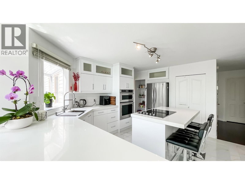 1476 LANSDOWNE Drive, Coquitlam, V3E2S8 | Image 2