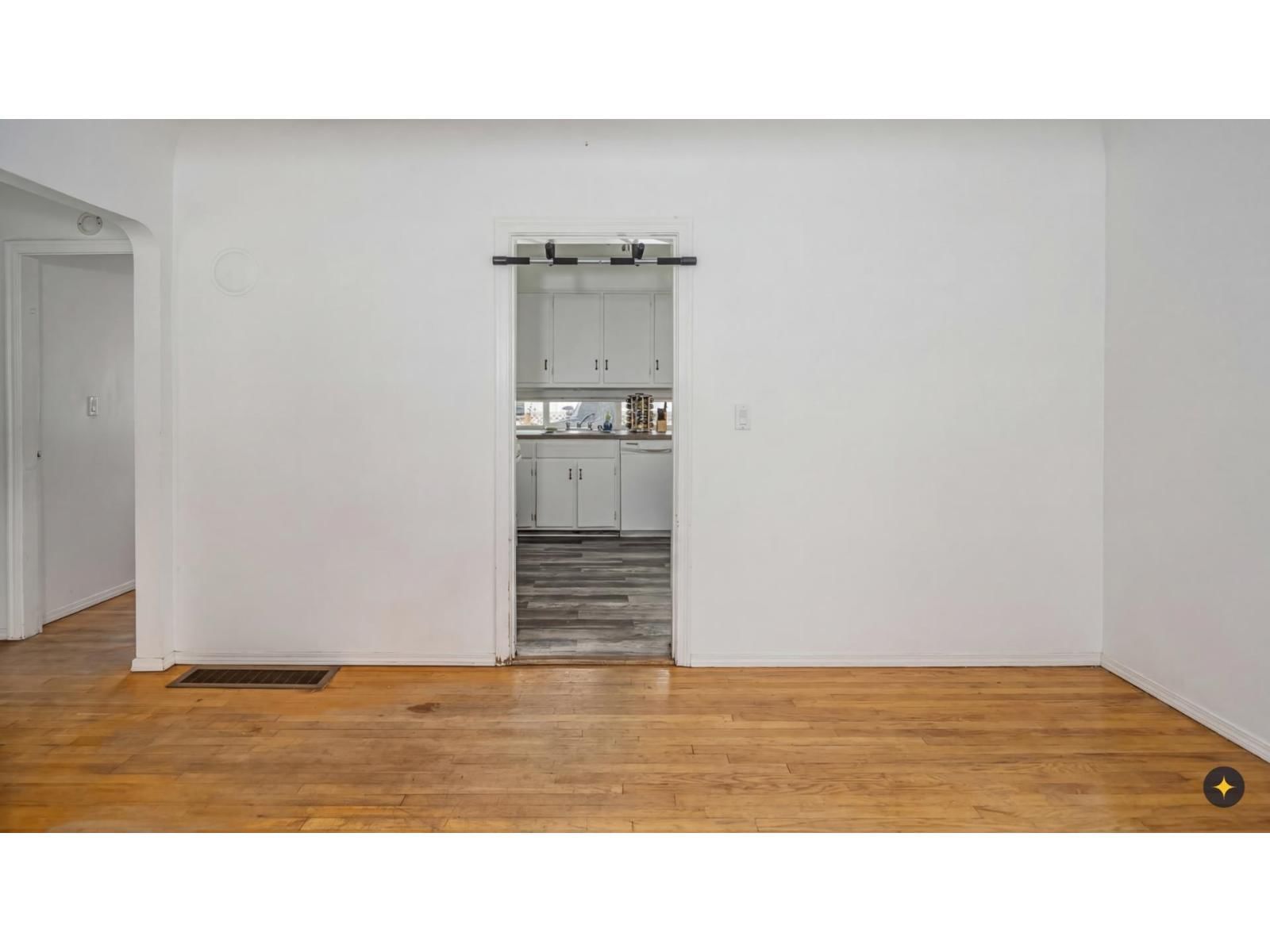 621 WATER AVENUE Image 11