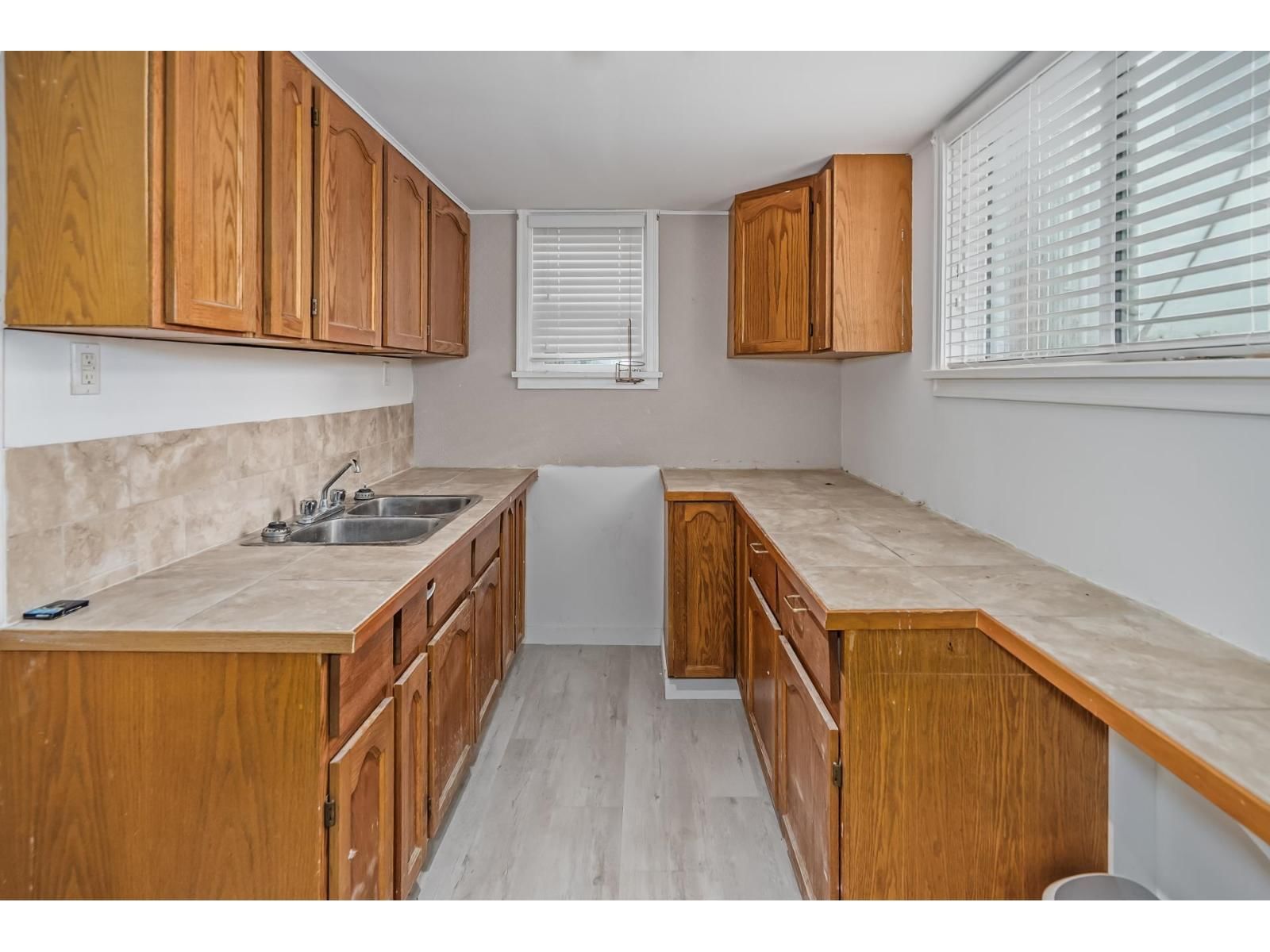 621 WATER AVENUE Image 20