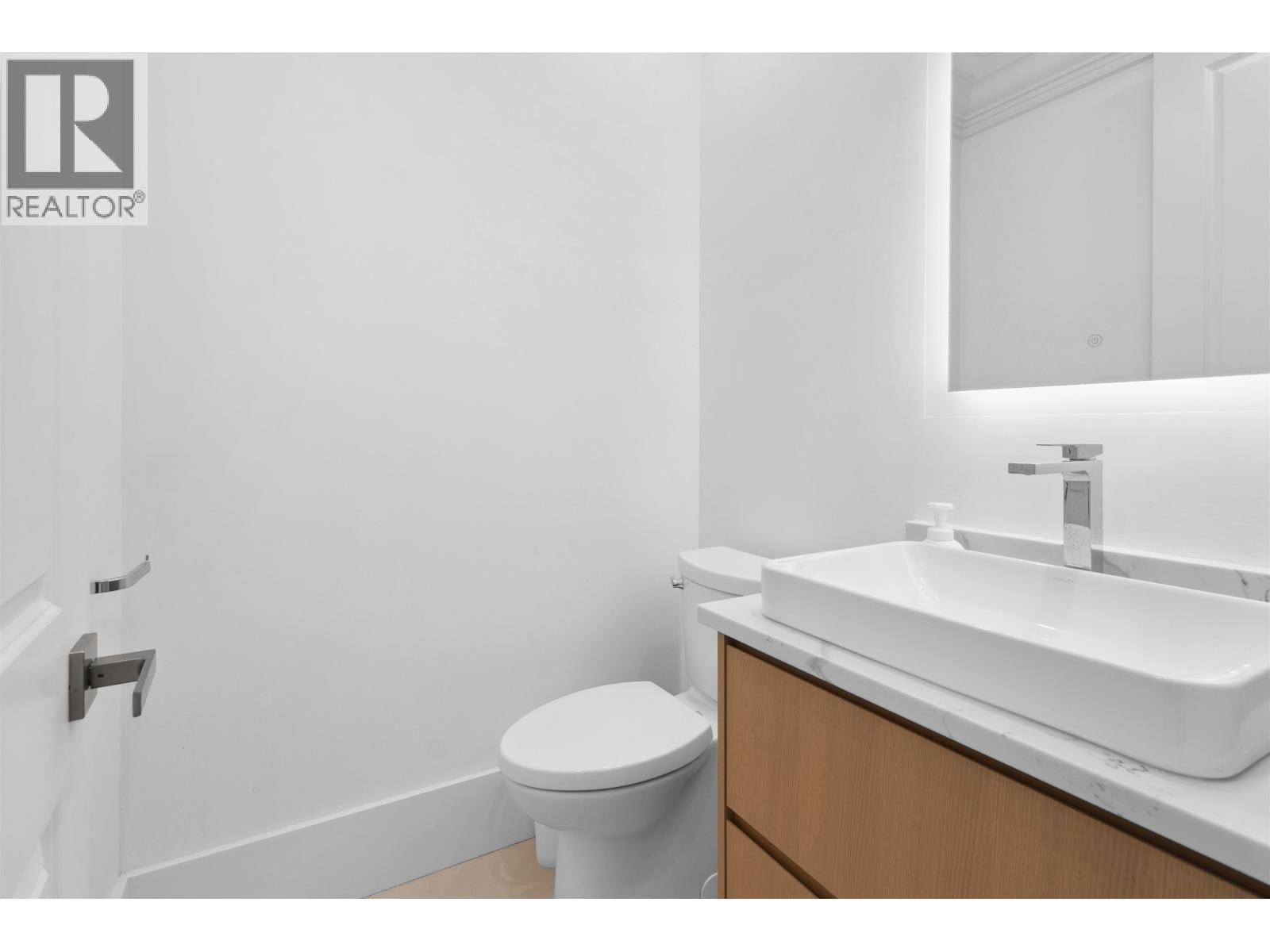 4379 ROSS CRESCENT Image 10