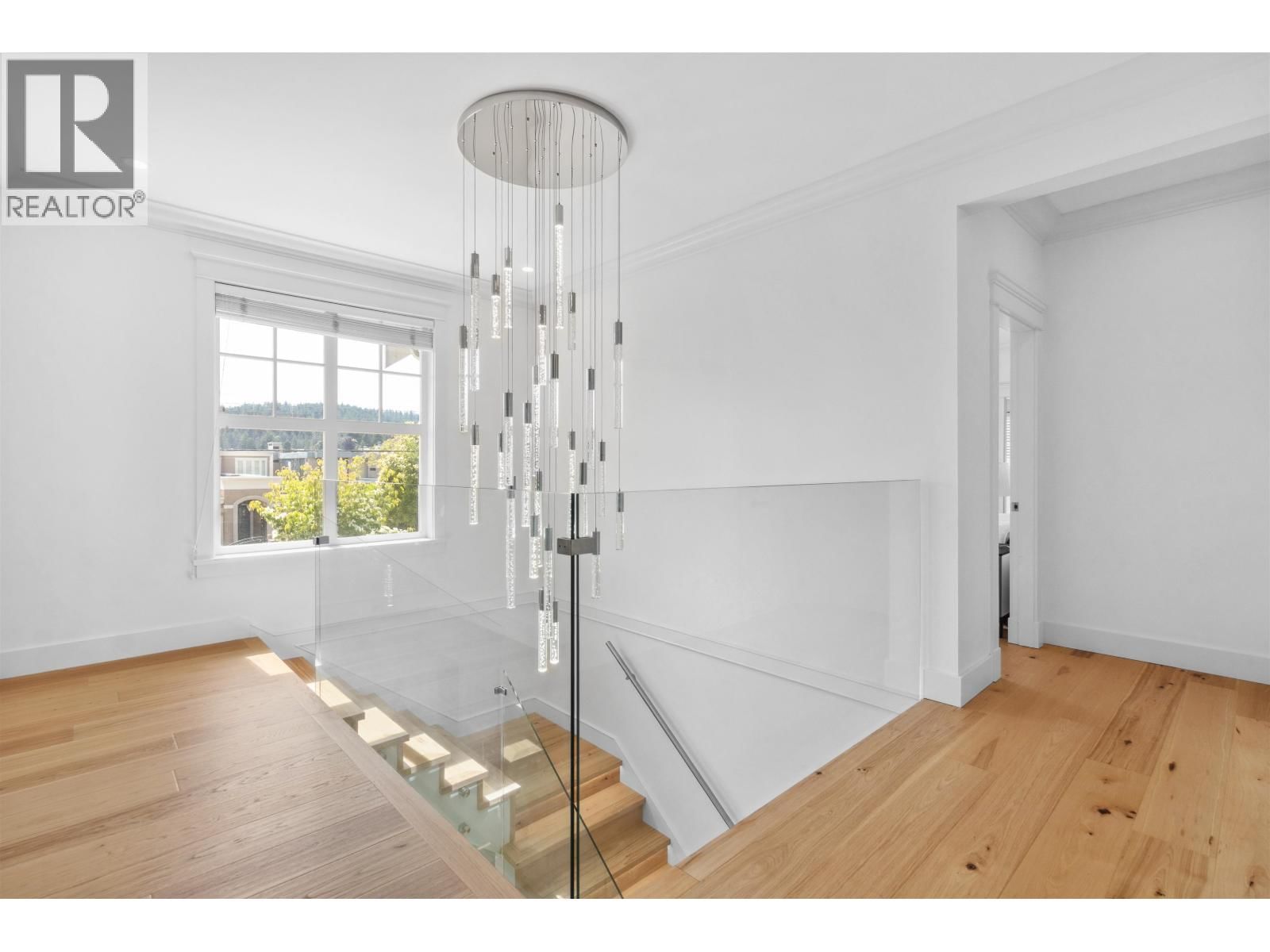 4379 ROSS CRESCENT Image 24