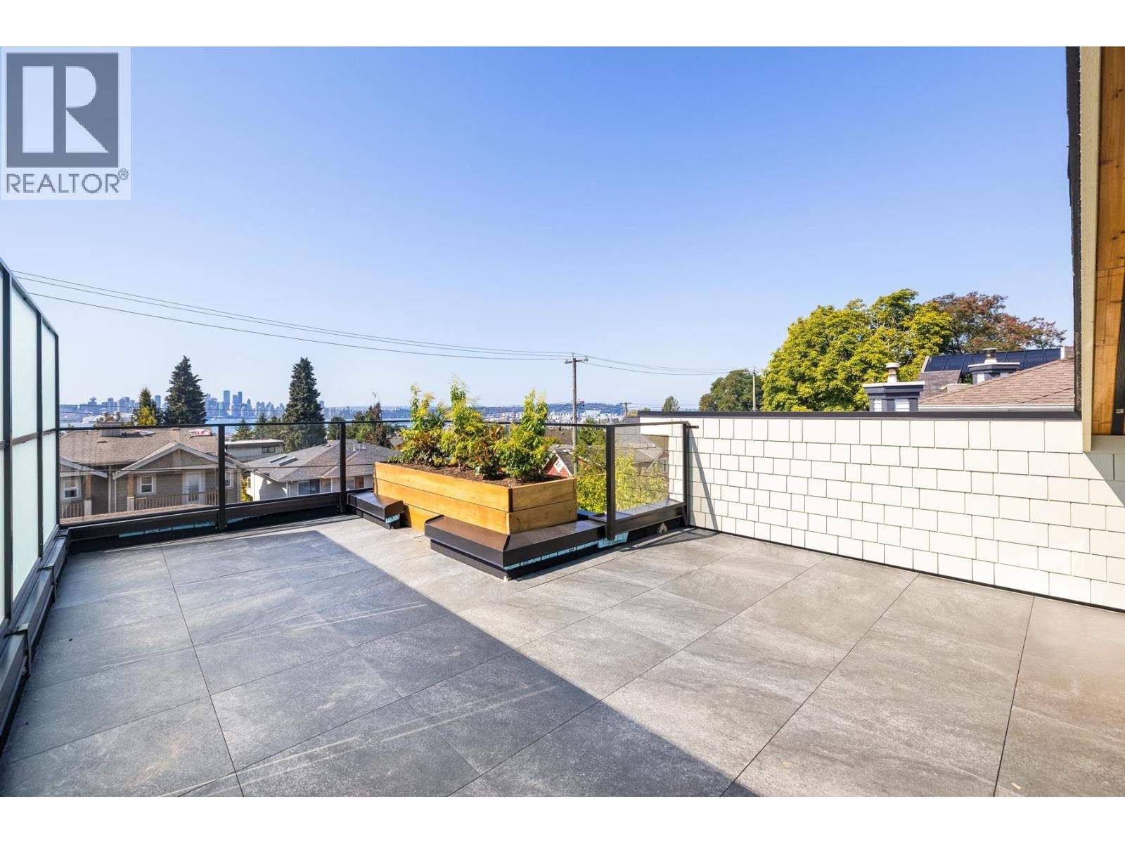 265 6TH STREET Image 15