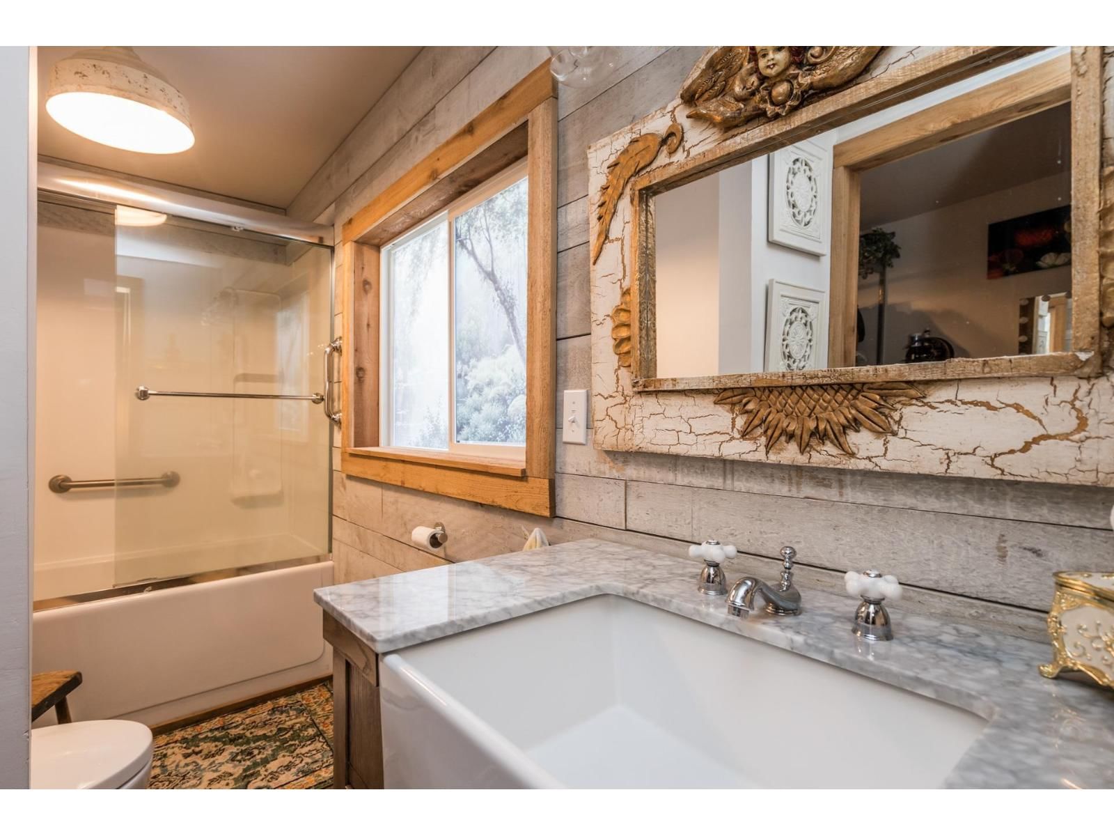 695 HUDSON BAY STREET Image 13