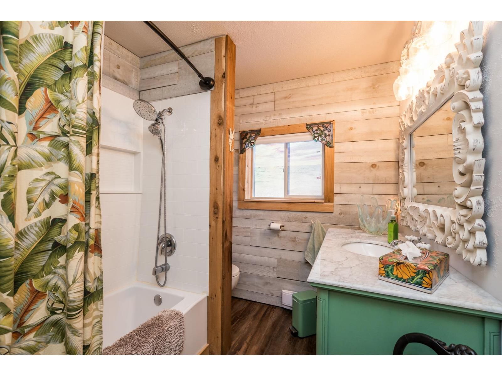 695 HUDSON BAY STREET Image 17