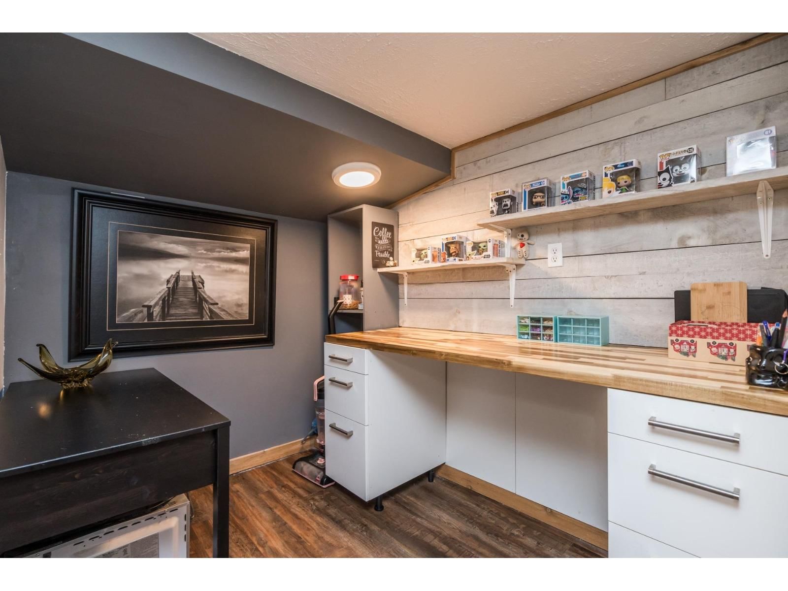 695 HUDSON BAY STREET Image 23