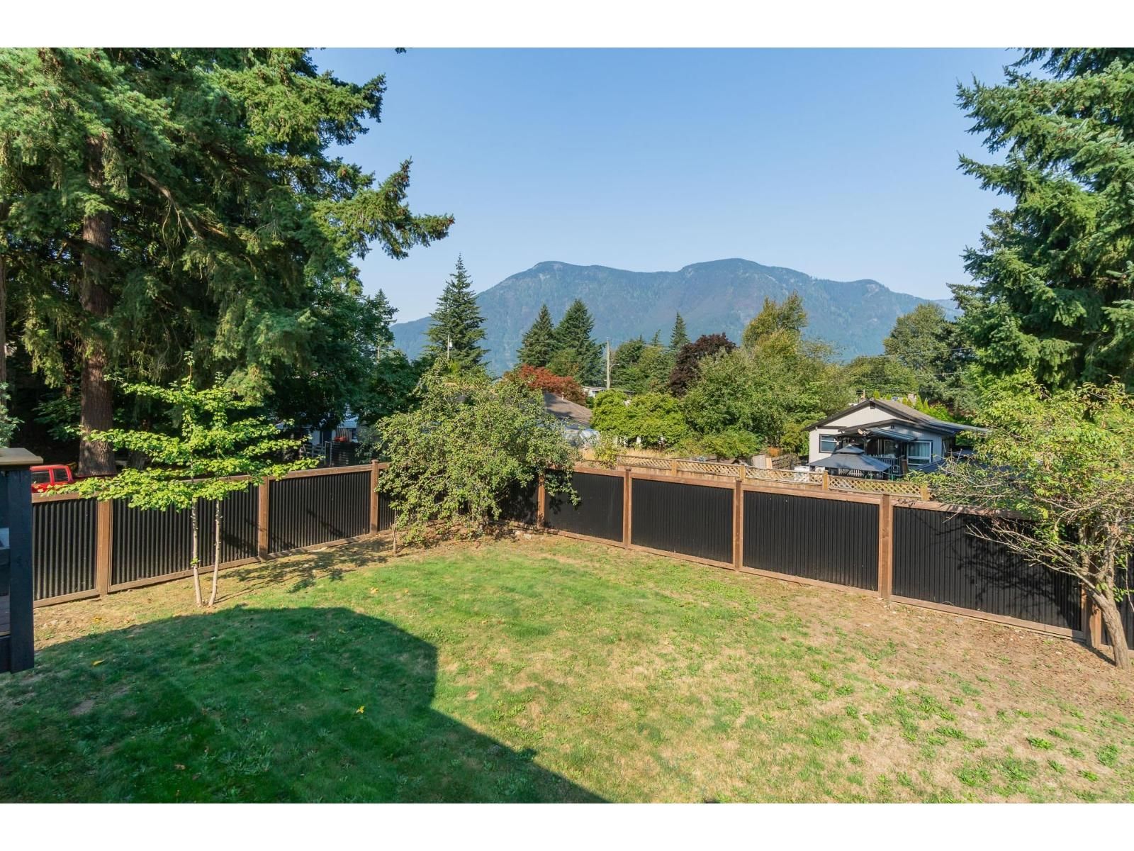 695 HUDSON BAY STREET Image 29